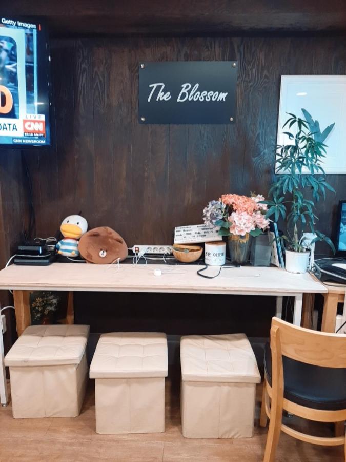 The Blossom Yeonnam Guesthouse Seul Exterior foto