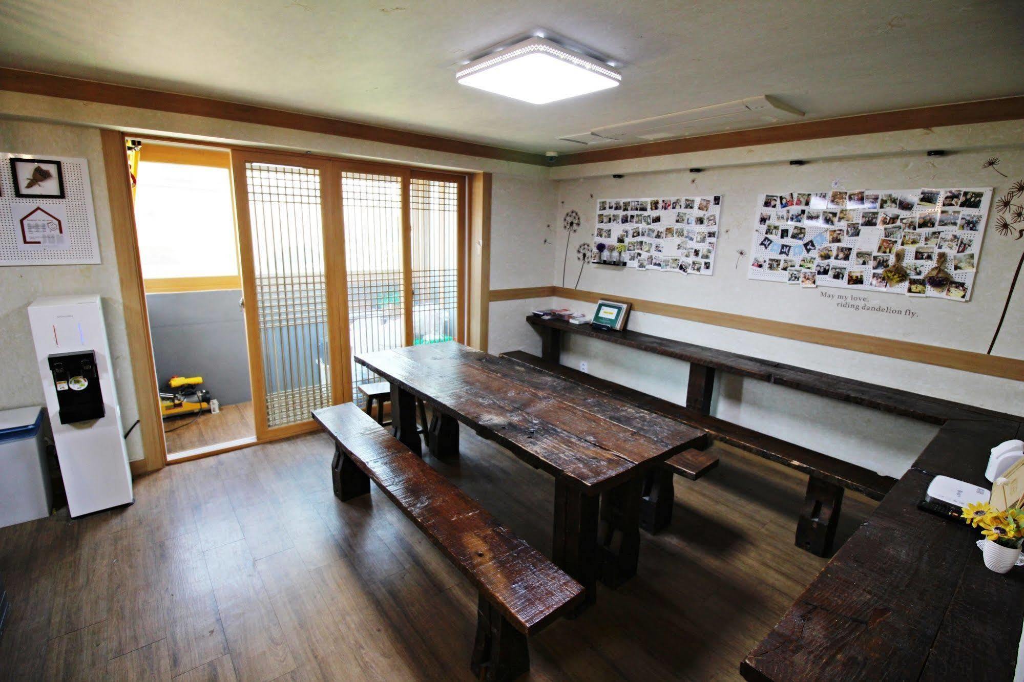 The Blossom Yeonnam Guesthouse Seul Exterior foto